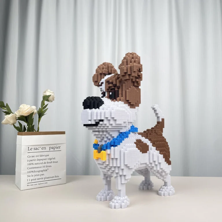 Pixelated ​​Brick Bear toy​​ dog with floppy ears and a sustainable paper bag displaying French ecological text.